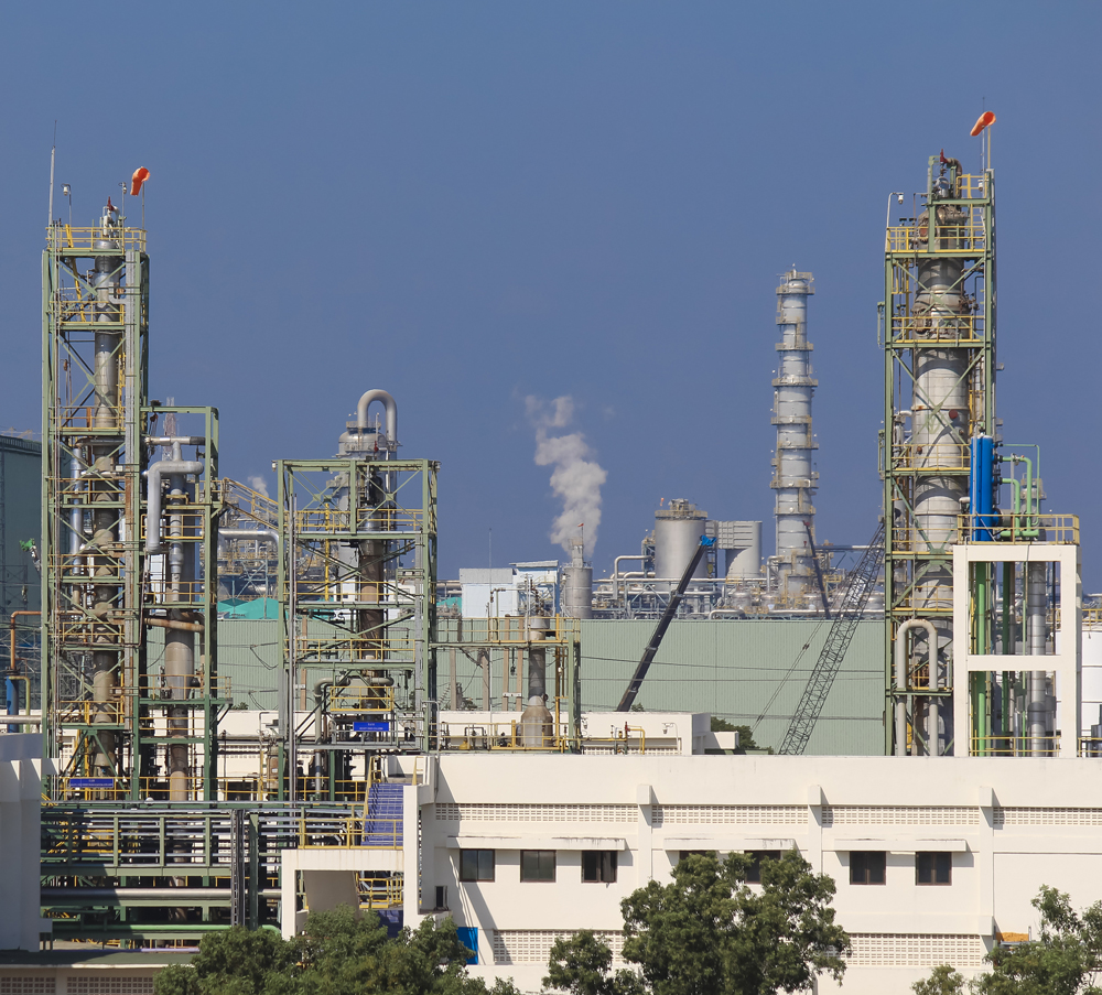 Middle-East-Petrochemical-Refinery1